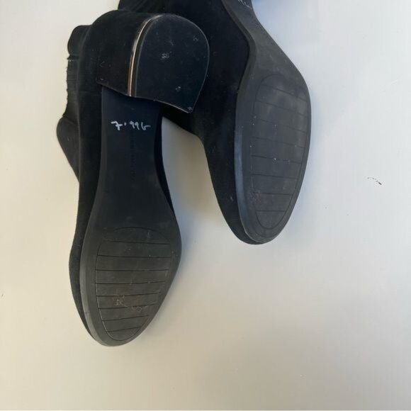 Kenneth Cole Black Velvet Gold Detail Heal Ankle Boots - 7.5 - Picture 5 of 8